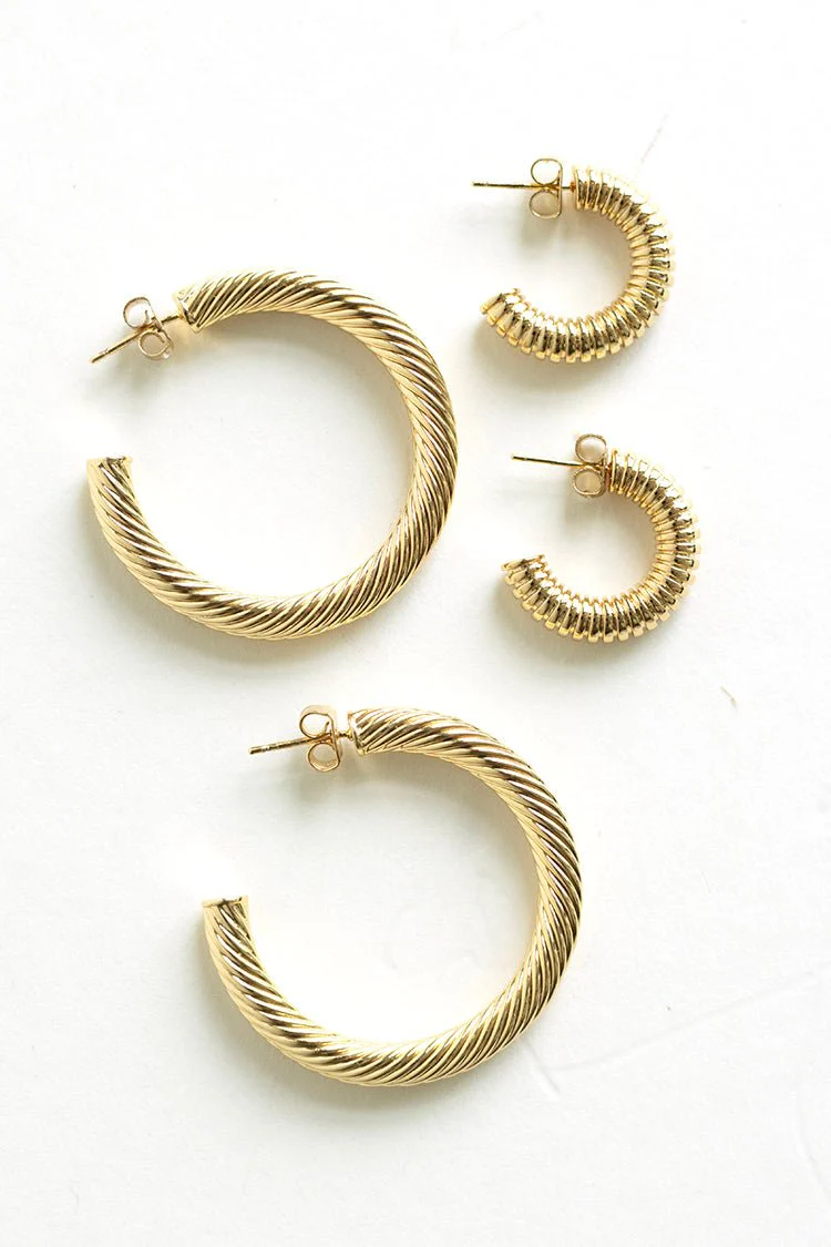 Twisted Ribbed Hoop Earrings - Image 5