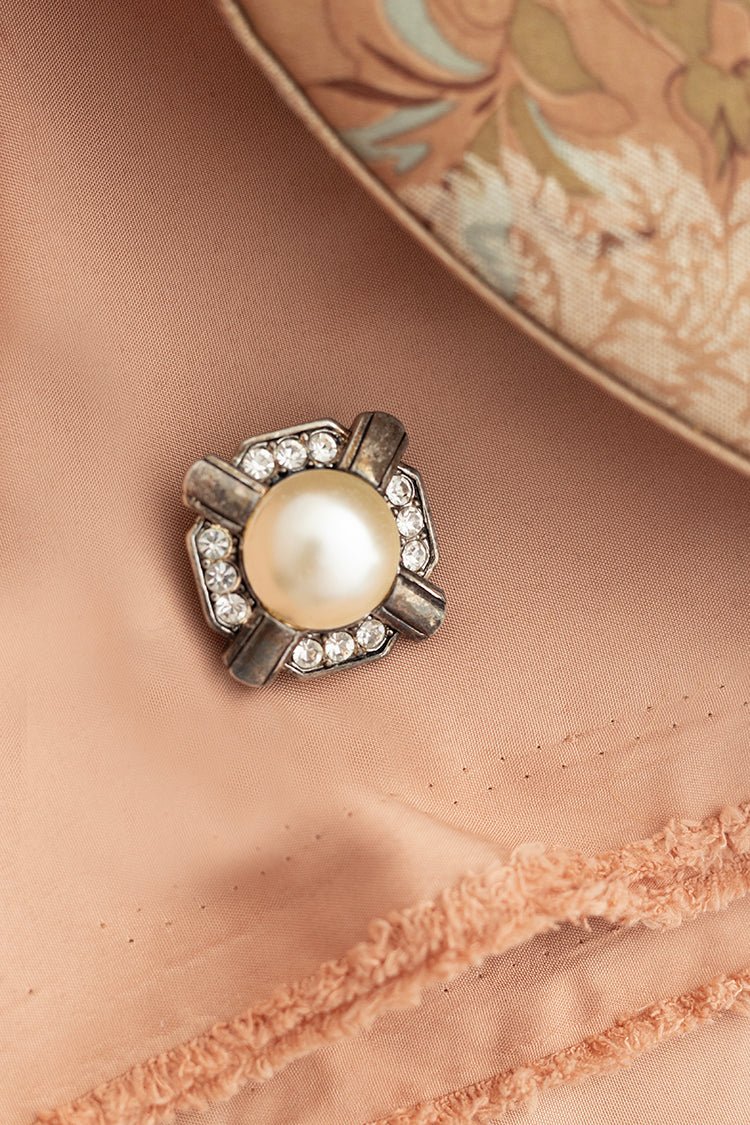 Vintage Bling and Pearl Brooch - Image 4