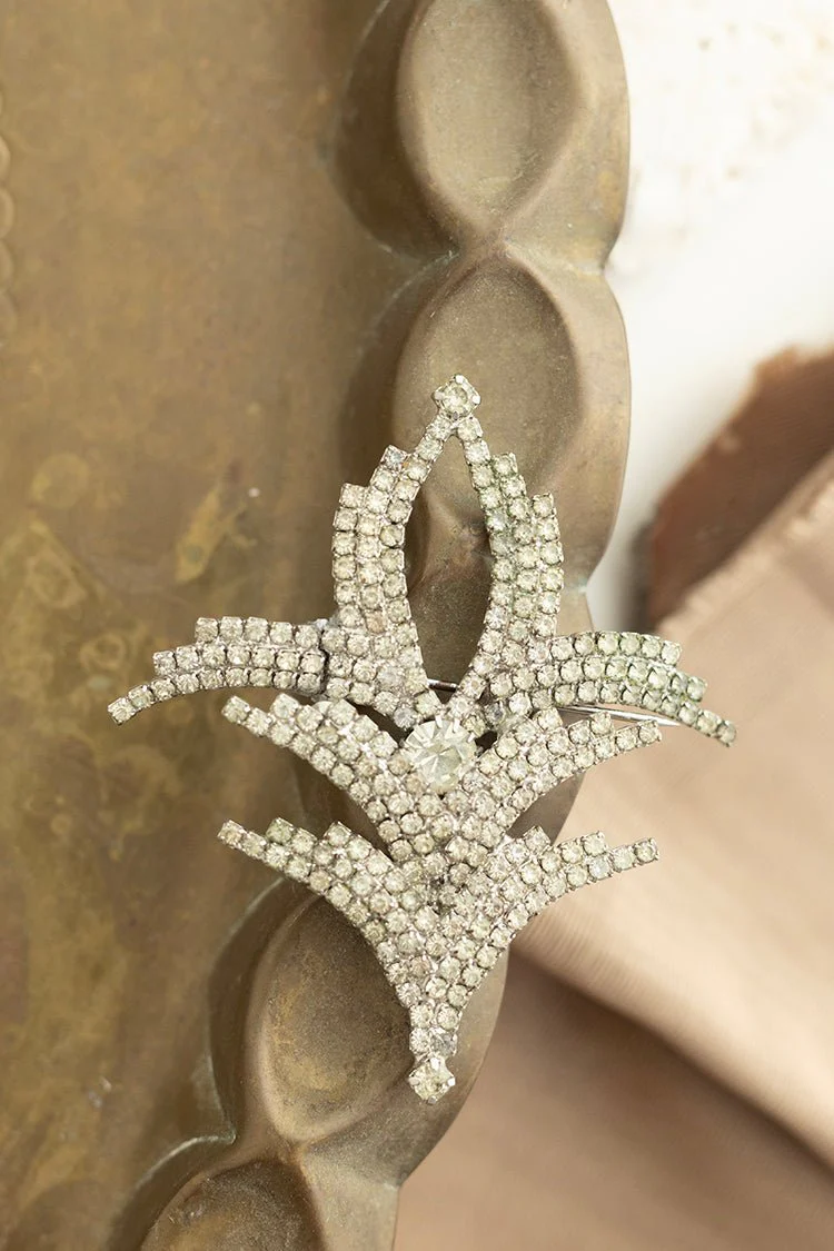 Vintage Bling Art Deco Style Brooch - Image 5