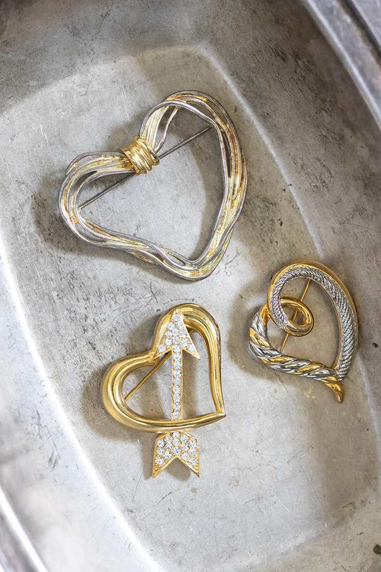 Vintage Gold and Silver Asymmetrical Twist Heart Brooch - Image 2