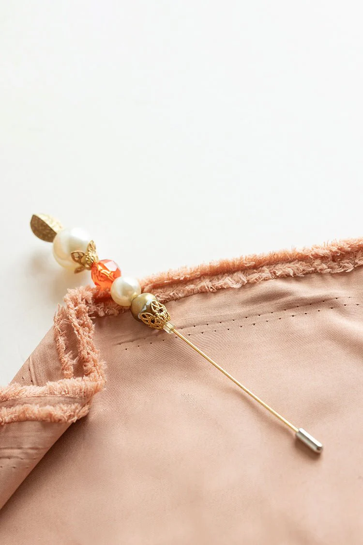 Vintage Gold Pearl Exaggerated Stick Pin - Image 2