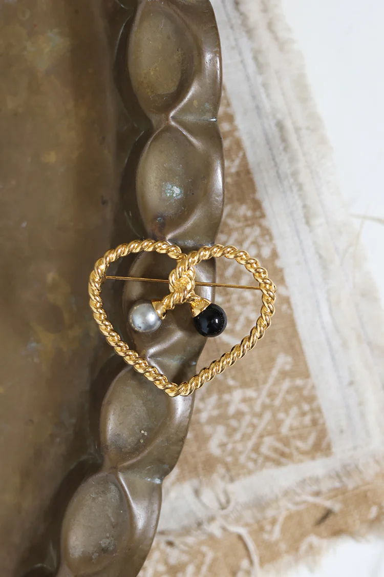 Vintage Gold Rope Heart with Silver and Black Detail - Image 4