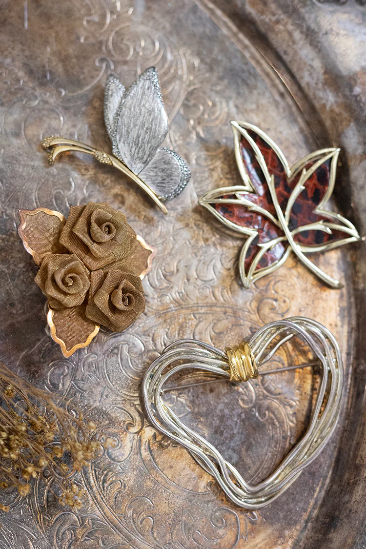 Vintage Silver Twisted Large Heart Brooch - Image 2
