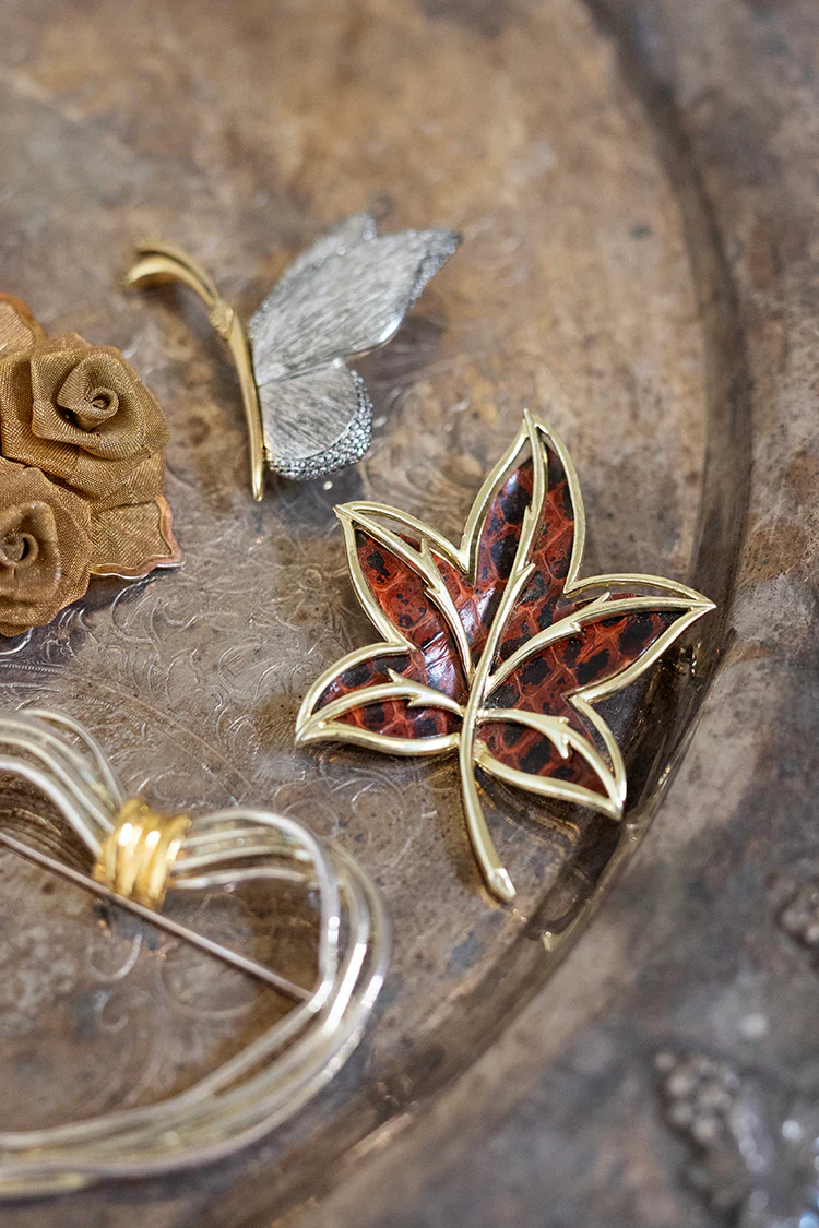 Vintage Python Leaf Brooch - Image 4