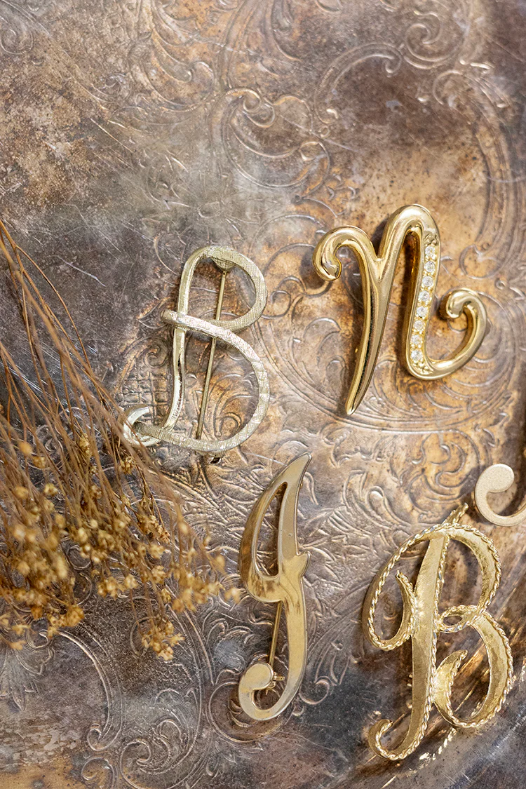 Vintage Thin Gold "J" Brooch - Image 4